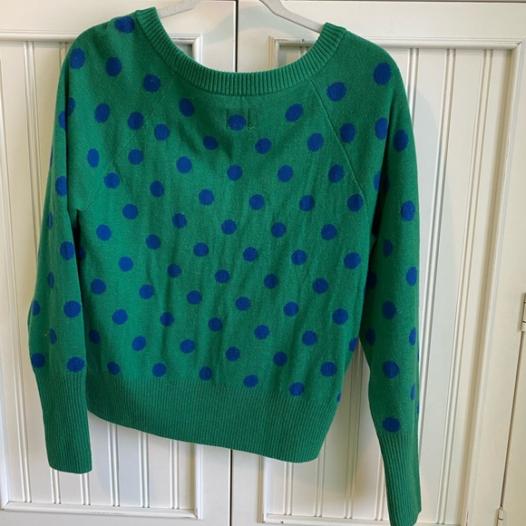 Gap Sweater. - Picture 2 of 3